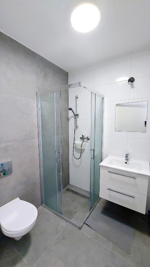 Apartimento Hydral Green Apartment Wroclaw Ngoại thất bức ảnh